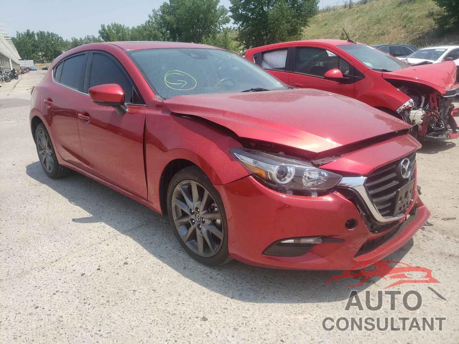 MAZDA 3 2018 - 3MZBN1L30JM275367