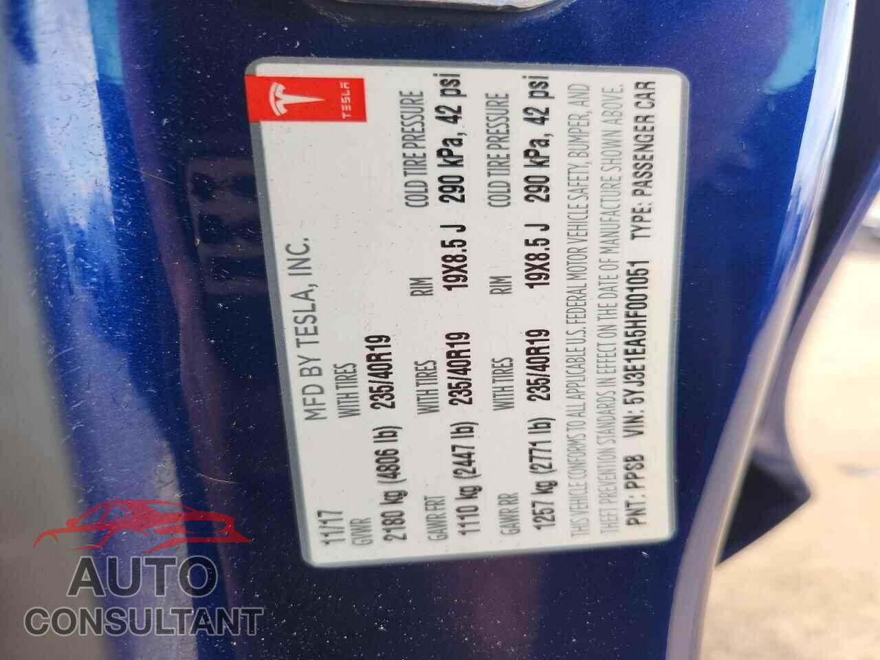 TESLA MODEL 3 2017 - 5YJ3E1EA5HF001051