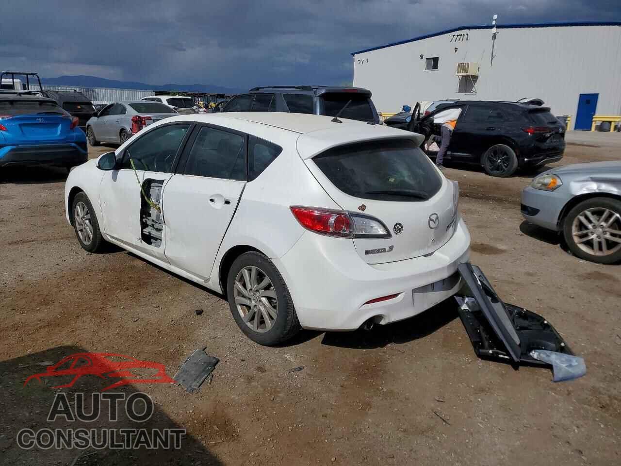 MAZDA 3 2012 - JM1BL1L84C1655655