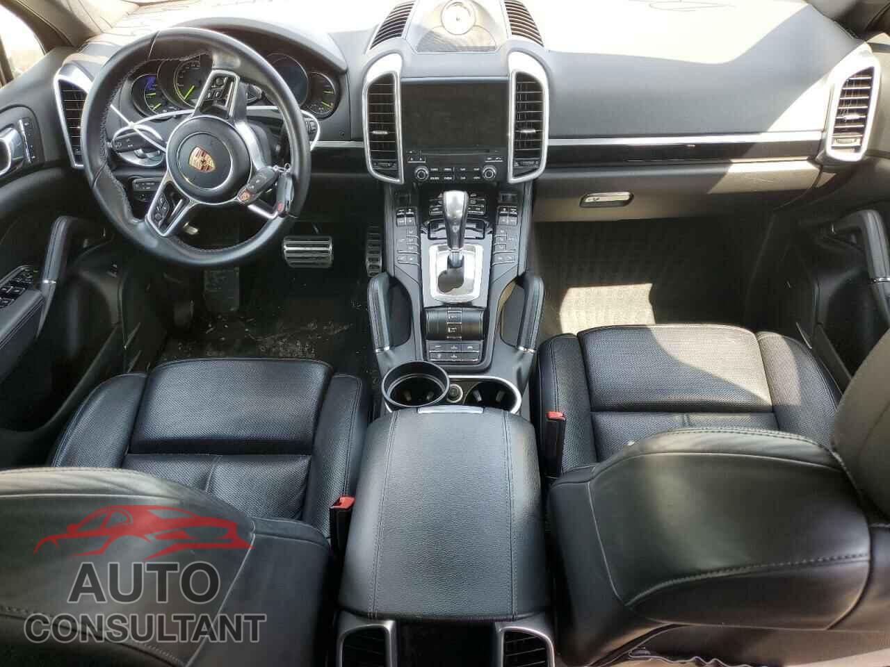 PORSCHE CAYENNE 2017 - WP1AE2A21HLA69743