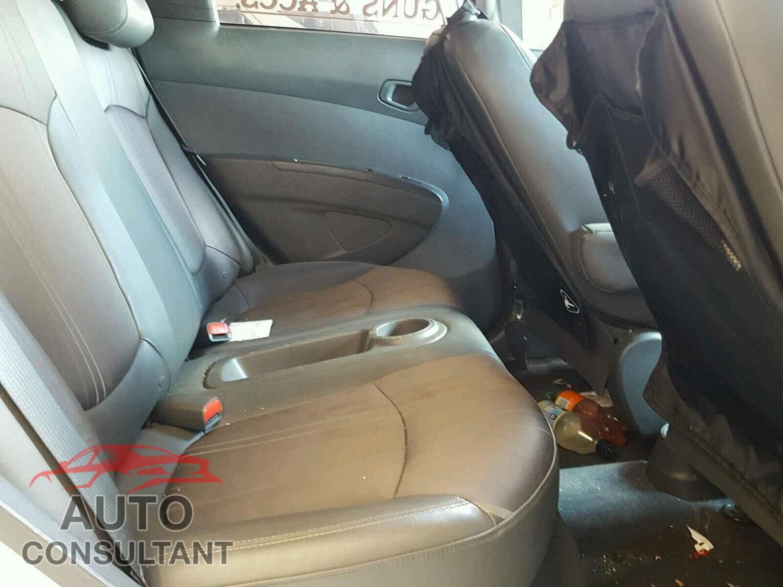 CHEVROLET SPARK 2015 - KL8CD6S91FC708385