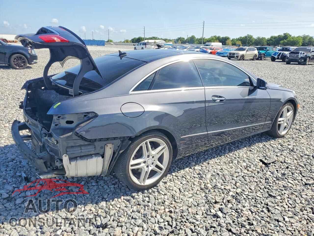 MERCEDES-BENZ E-CLASS 2013 - WDDKJ5KB8DF201848