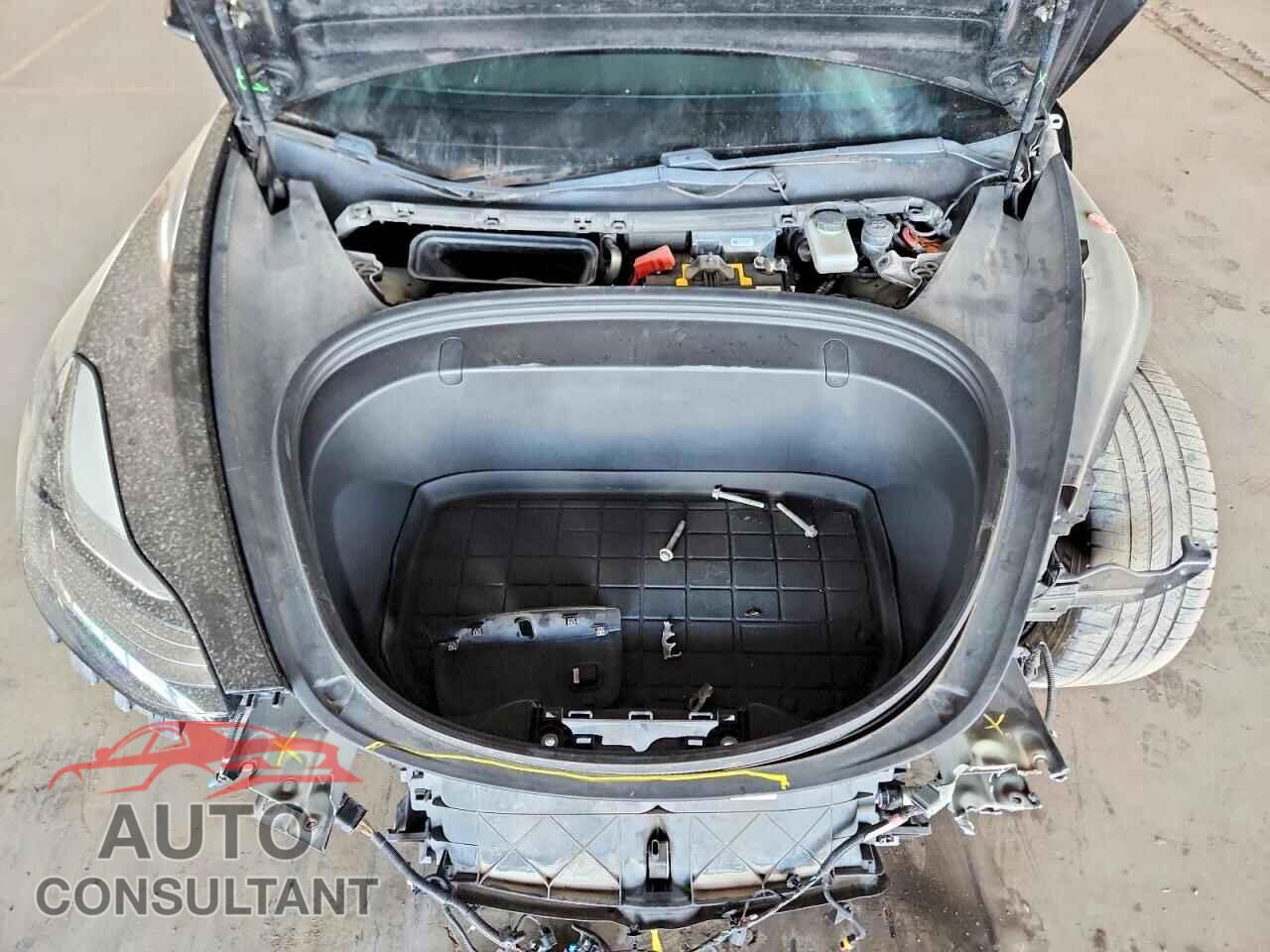 TESLA MODEL 3 2018 - 5YJ3E1EA8JF122940