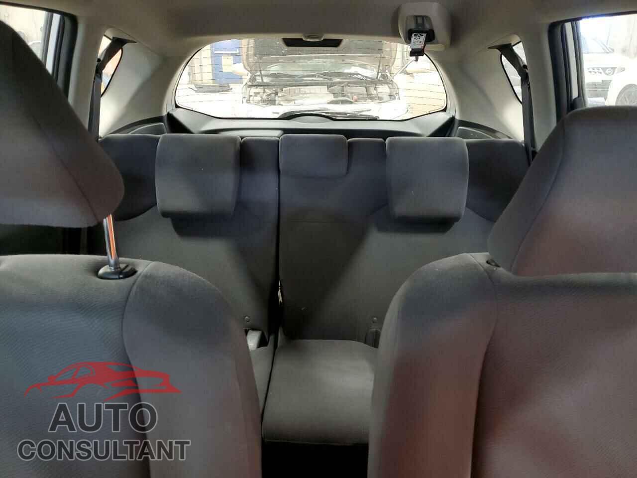 HONDA FIT 2013 - JHMGE8H31DC083180