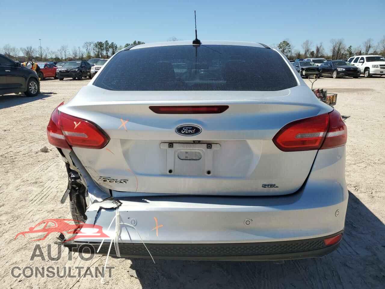 FORD FOCUS 2017 - 1FADP3H21HL219974