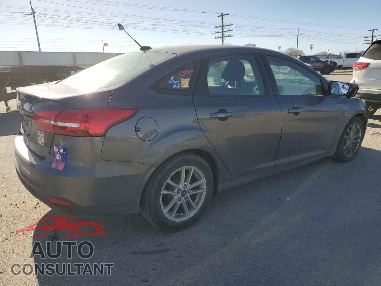 FORD FOCUS 2015 - 1FADP3F24FL241029