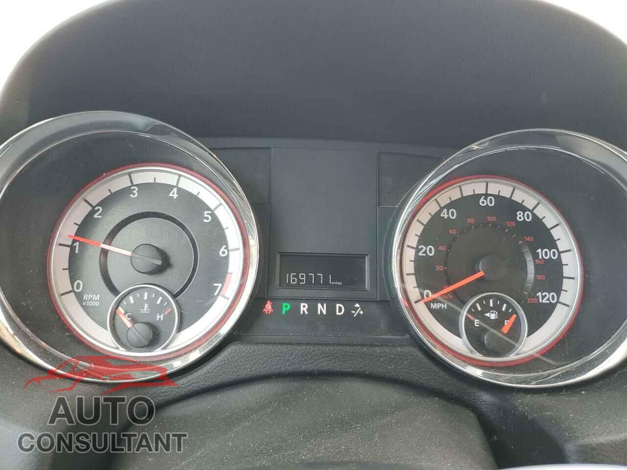 DODGE CARAVAN 2011 - 2D4RN3DG5BR725929