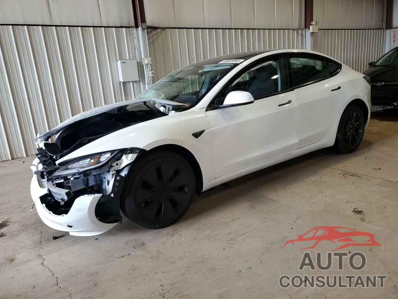 TESLA MODEL 3 2024 - 5YJ3E1EB3RF798569