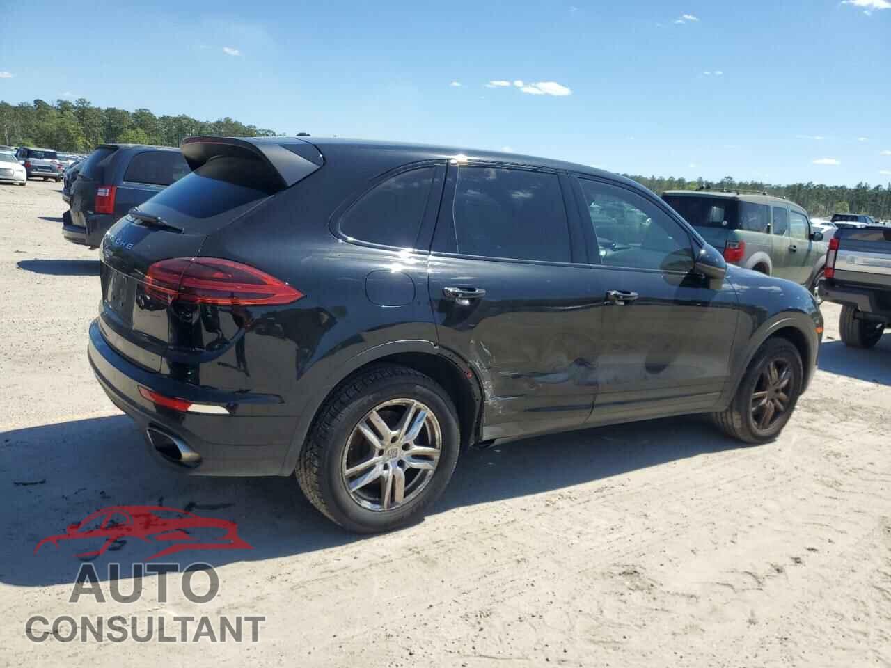 PORSCHE CAYENNE 2016 - WP1AA2A23GLA00627