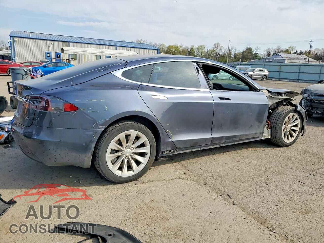 TESLA MODEL S 2018 - 5YJSA1E21JF264319