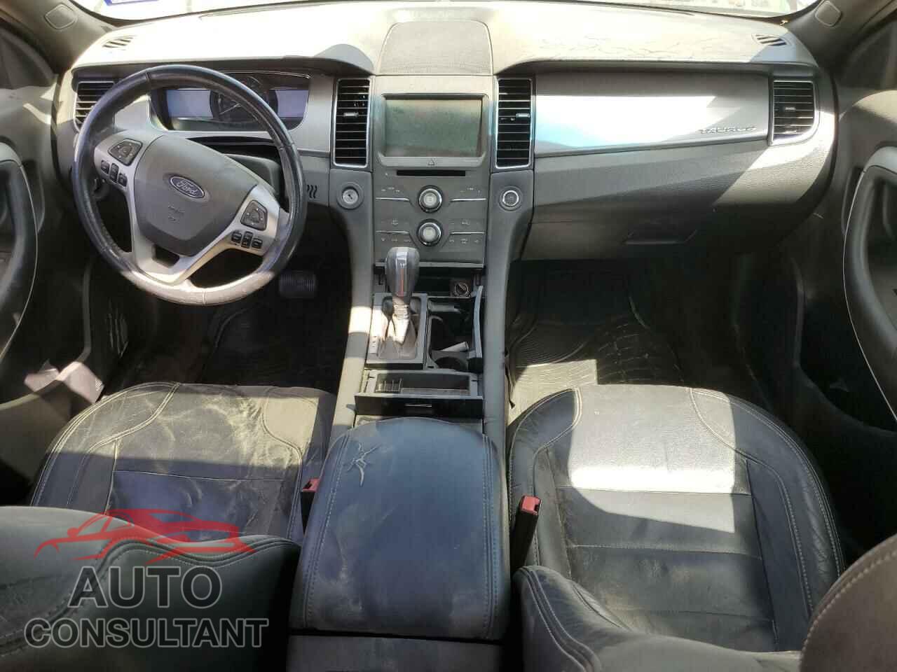 FORD TAURUS 2013 - 1FAHP2E85DG138063