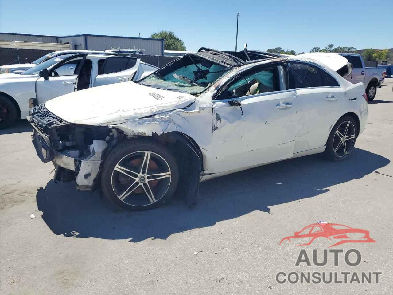 MERCEDES-BENZ A-CLASS 2019 - WDD3G4EB8KW022280