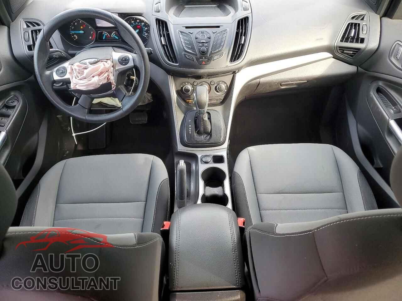 FORD ESCAPE 2015 - 1FMCU0G77FUC10175