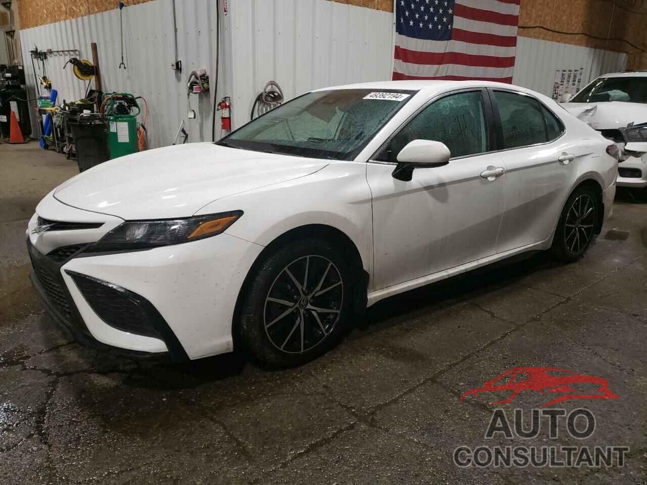 TOYOTA CAMRY 2021 - 4T1G11BK0MU028438