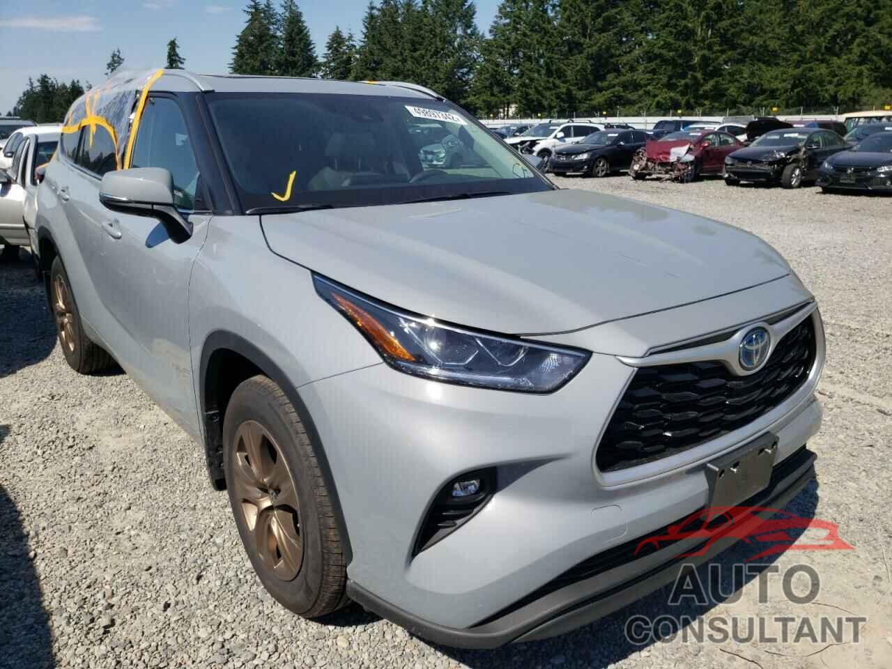 TOYOTA HIGHLANDER 2022 - 5TDABRCH8NS545033