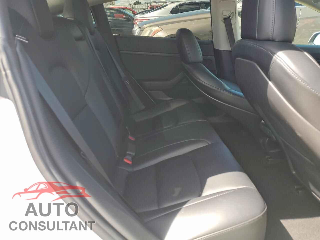 TESLA MODEL 3 2021 - 5YJ3E1EA1MF868103