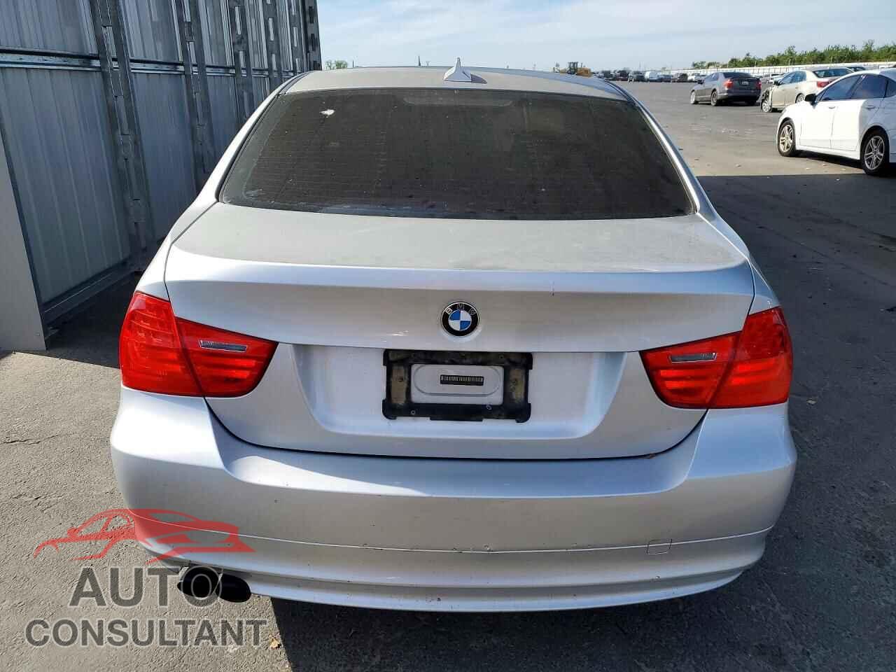 BMW 3 SERIES 2011 - WBAPH5G52BNM76016
