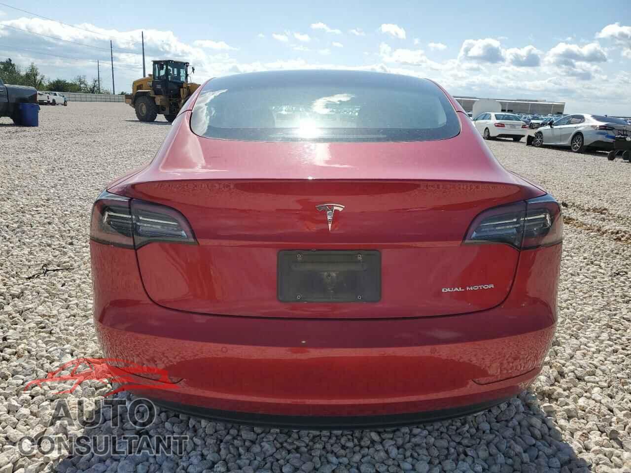 TESLA MODEL 3 2021 - 5YJ3E1EB8MF091895