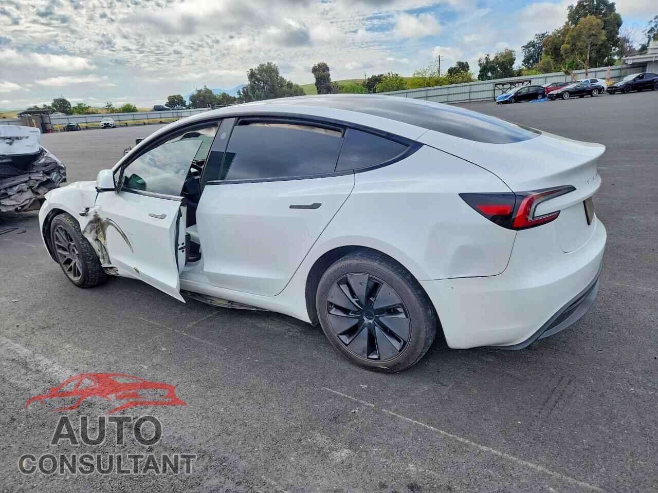 TESLA MODEL 3 2018 - 5YJ3E1EA3RF860673