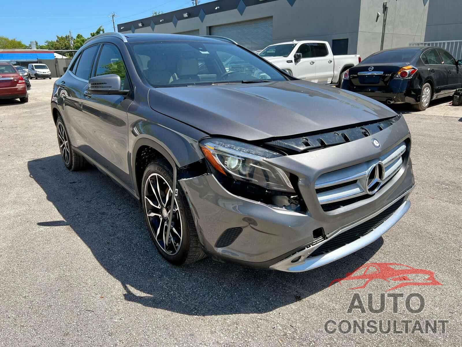 MERCEDES-BENZ GLA-CLASS 2017 - WDCTG4EB1HJ340347