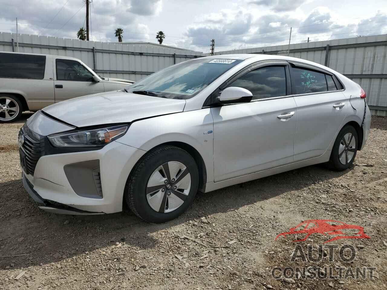 HYUNDAI IONIQ 2017 - KMHC65LC8HU025307