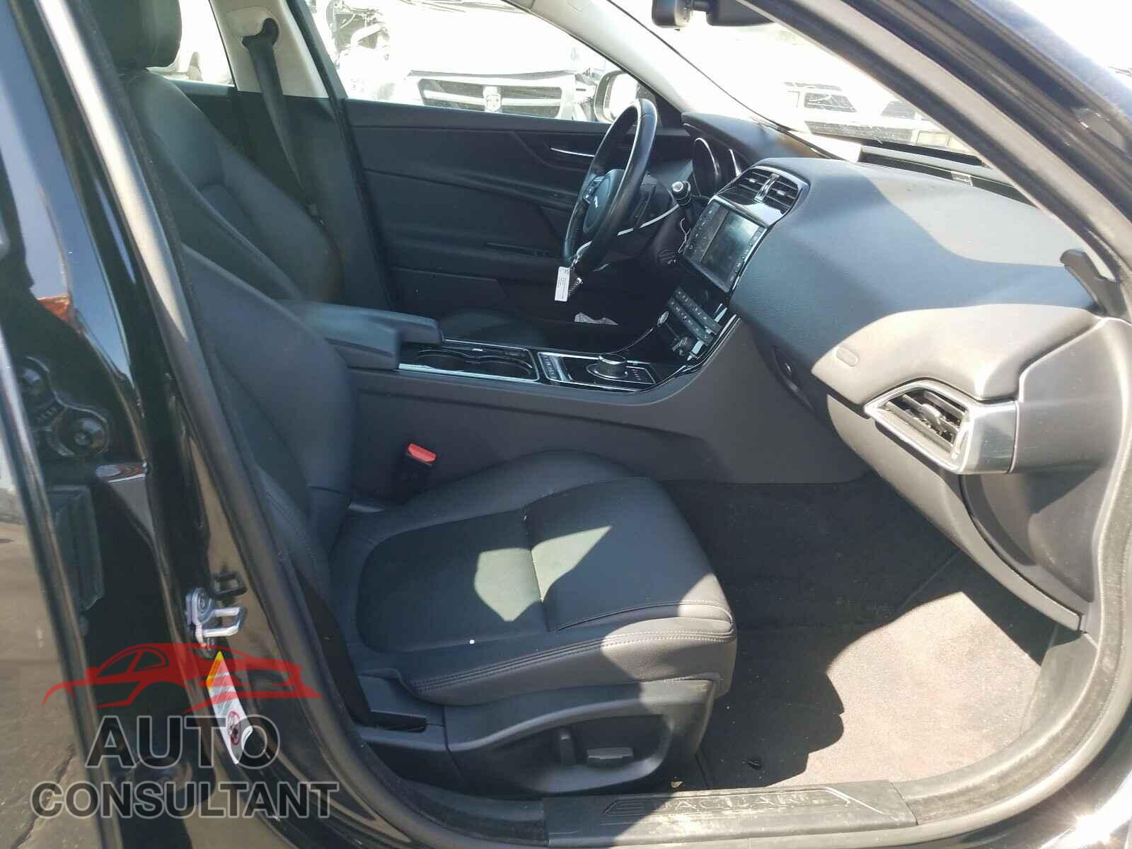 JAGUAR XE 2017 - SAJAD4BV5HA970314
