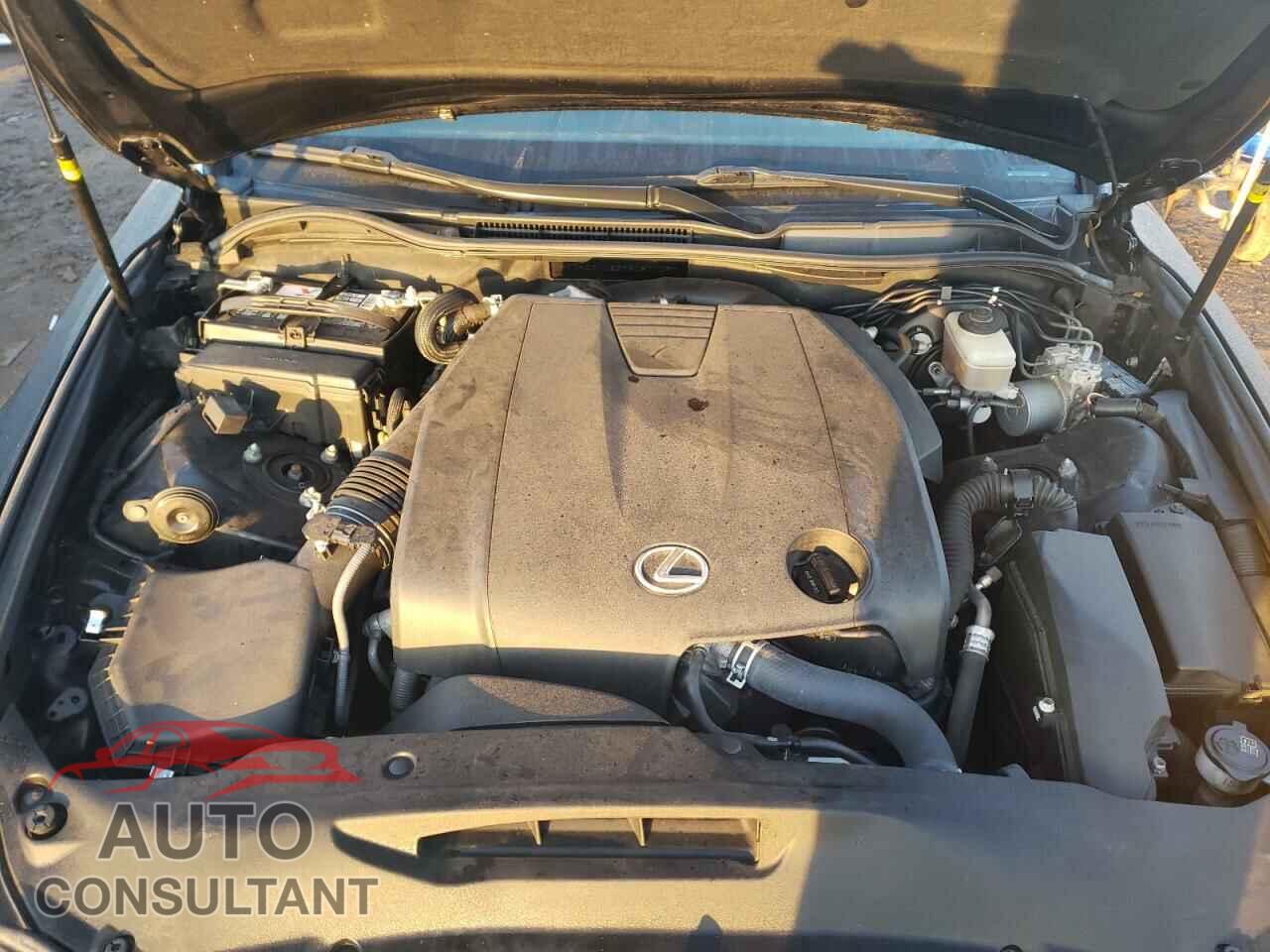 LEXUS IS 2015 - JTHCF1D22F5027109