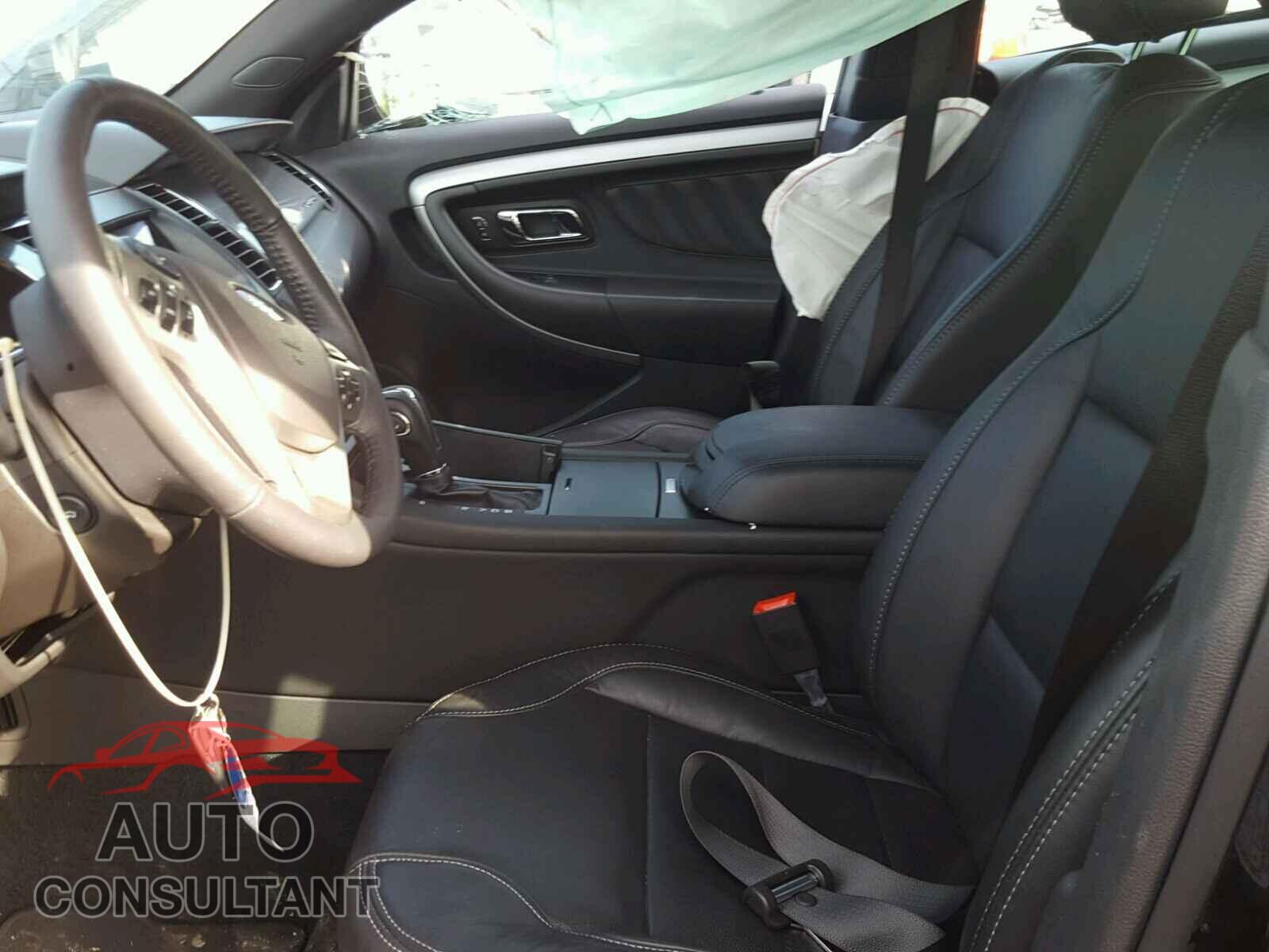 FORD TAURUS 2017 - 1FAHP2E80HG110550