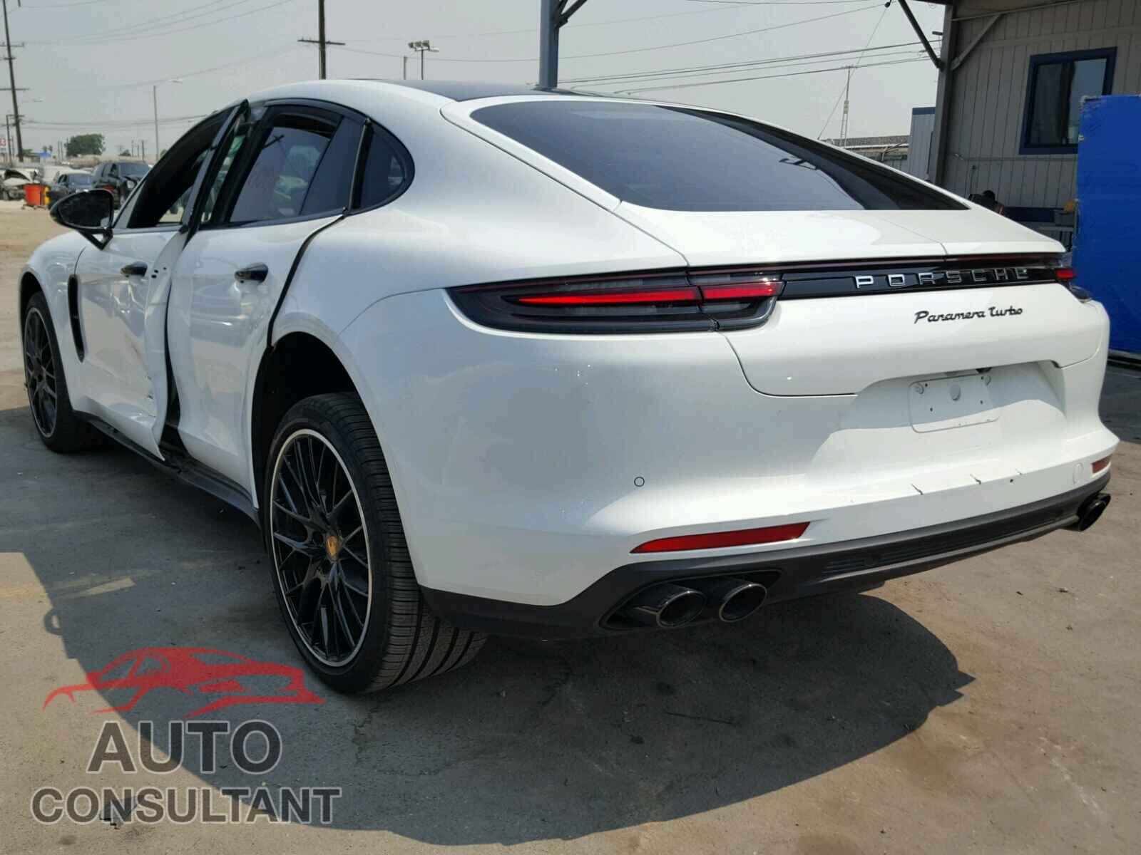 PORSCHE PANAMERA 2017 - WP0AF2A7XHL153313