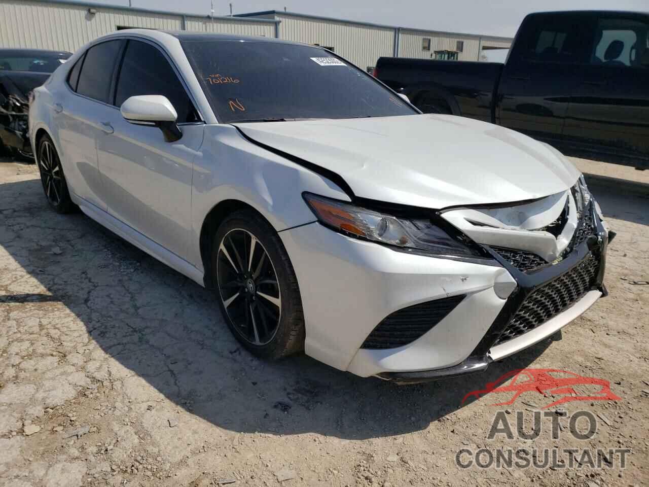 TOYOTA CAMRY 2019 - 4T1B61HK6KU701216