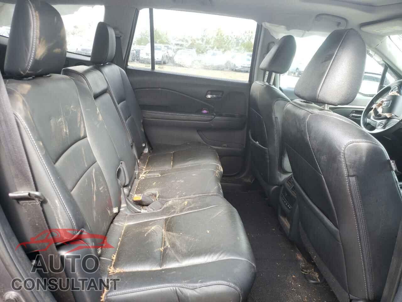 HONDA PILOT 2017 - 5FNYF6H54HB097849