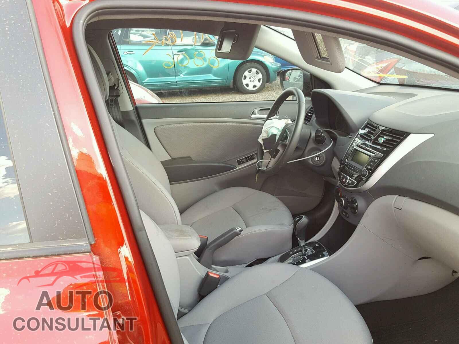 HYUNDAI ACCENT 2017 - KMHCU5AE9HU365088