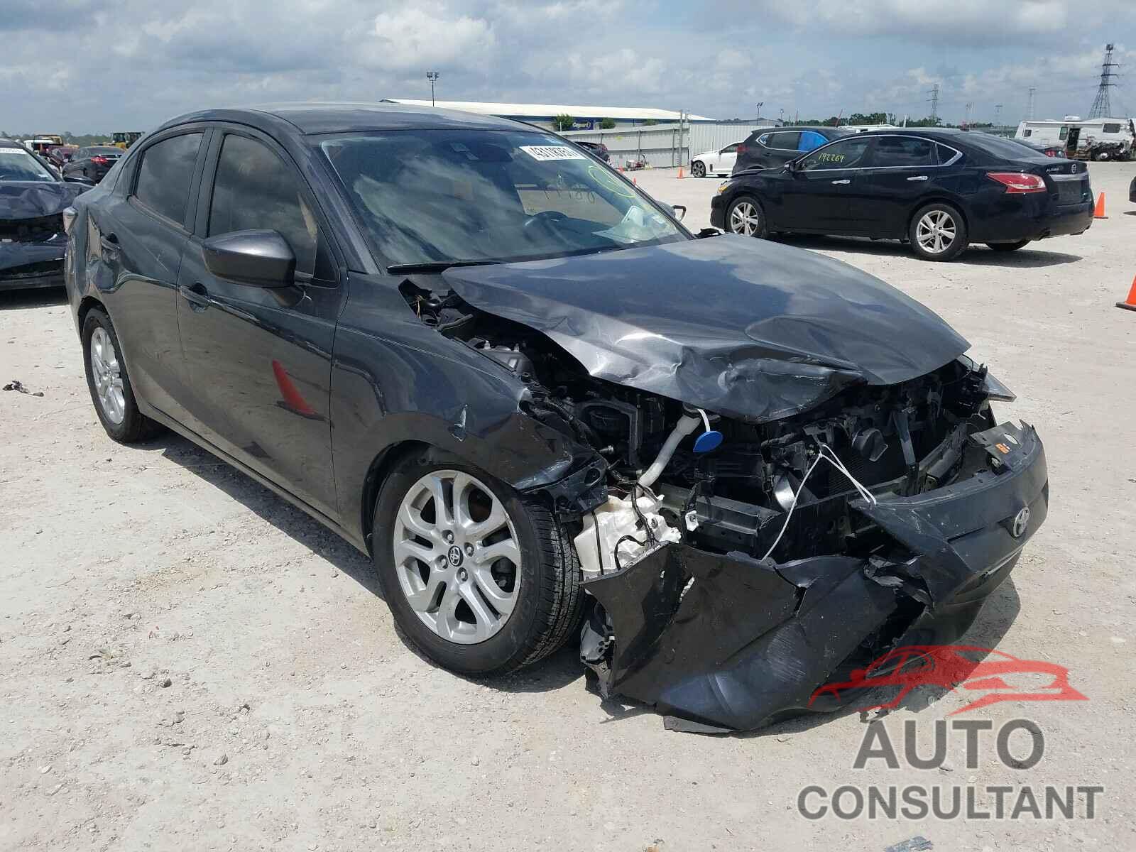 TOYOTA YARIS 2017 - 3MYDLBYV4HY184575