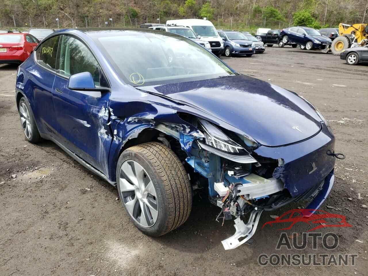 TESLA MODEL Y 2021 - 5YJYGAEE0MF238348