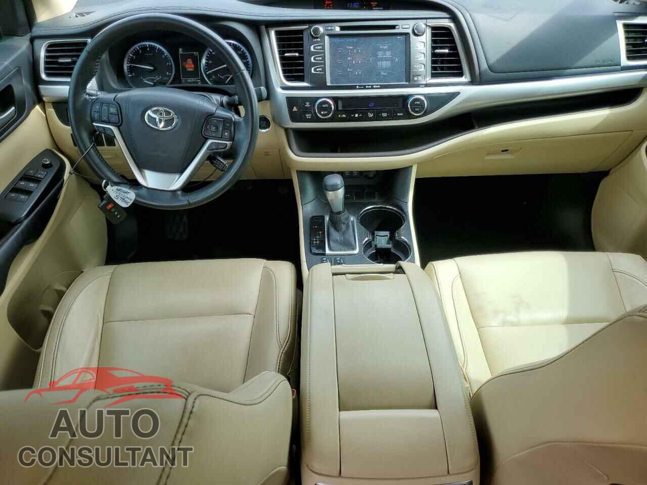 TOYOTA HIGHLANDER 2017 - 5TDKZRFH6HS518445