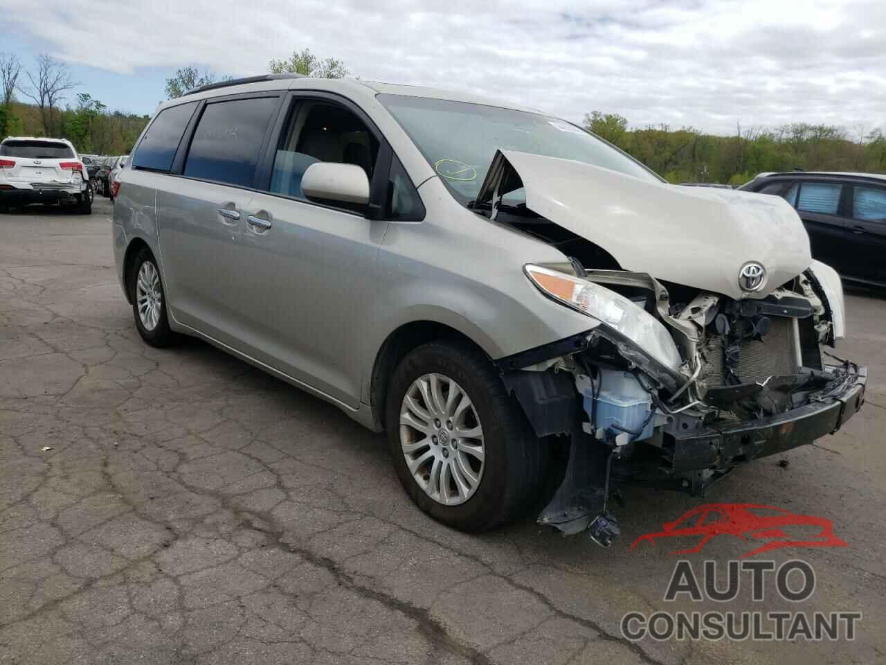 TOYOTA SIENNA 2016 - 5TDYK3DC5GS741058