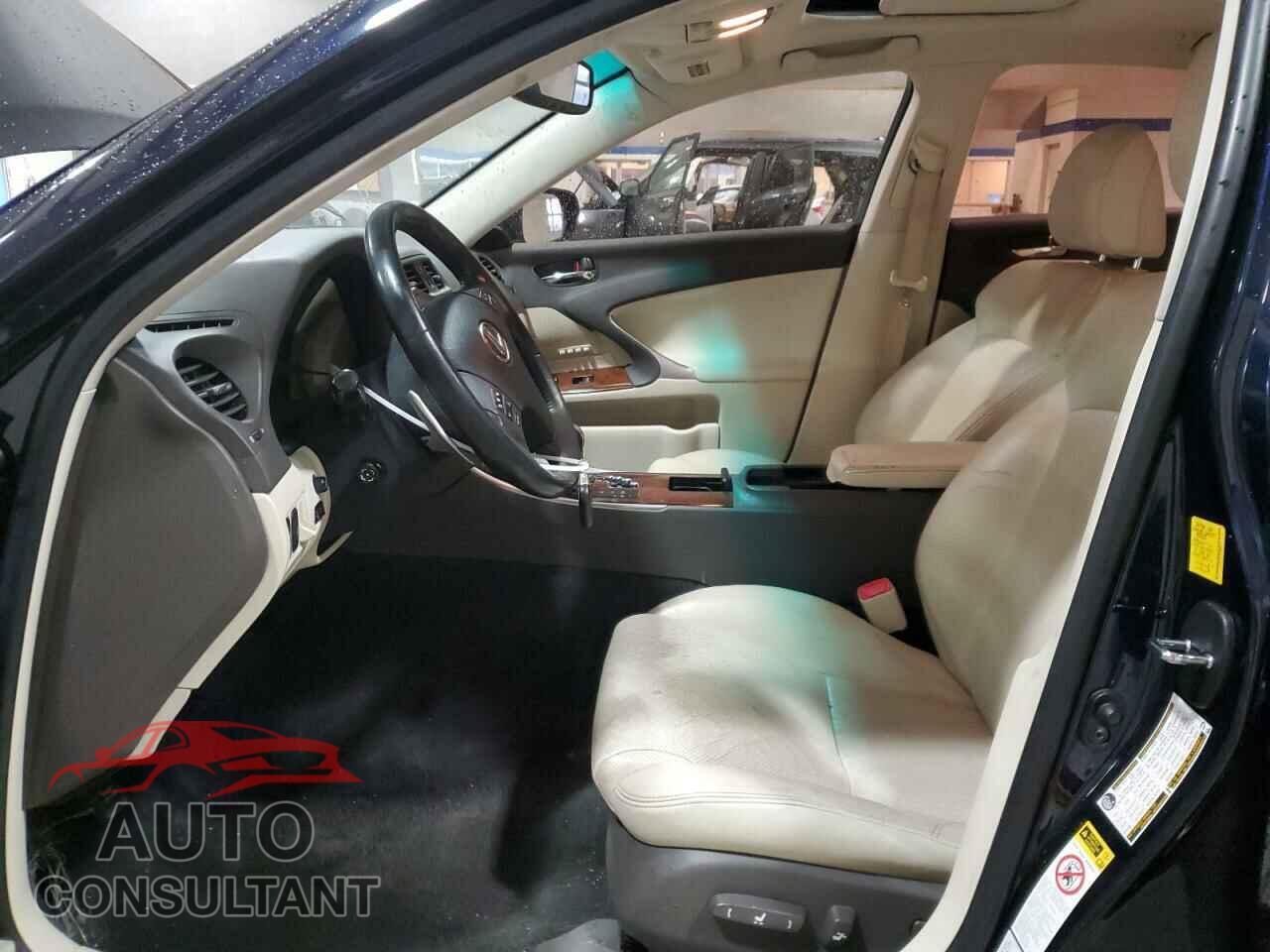 LEXUS IS 2010 - JTHCF5C21A5042931