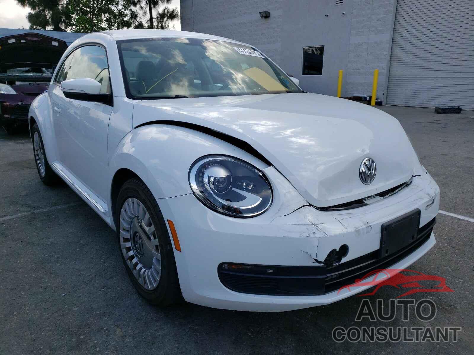 VOLKSWAGEN BEETLE 2016 - 3VWJ17AT7GM614924