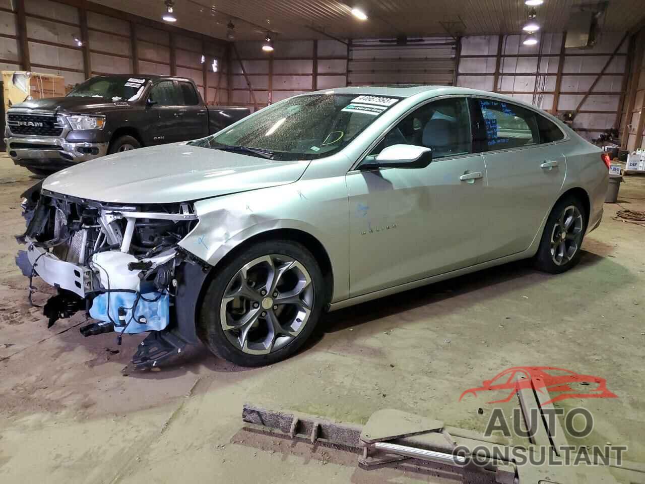 CHEVROLET MALIBU 2021 - 1G1ZD5ST2MF010136