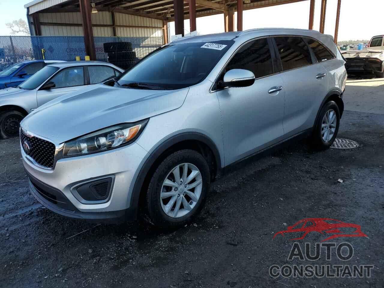 KIA SORENTO 2017 - 5XYPG4A32HG253658