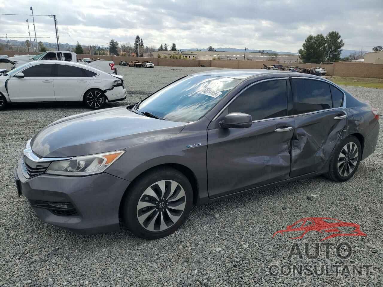 HONDA ACCORD 2017 - JHMCR6F36HC003825
