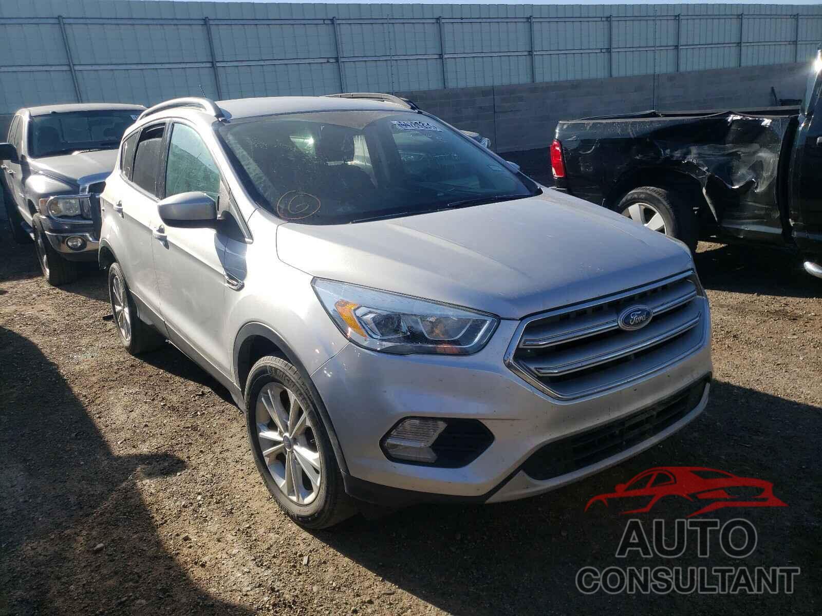 FORD ESCAPE 2017 - 1FMCU0GD1HUA92729
