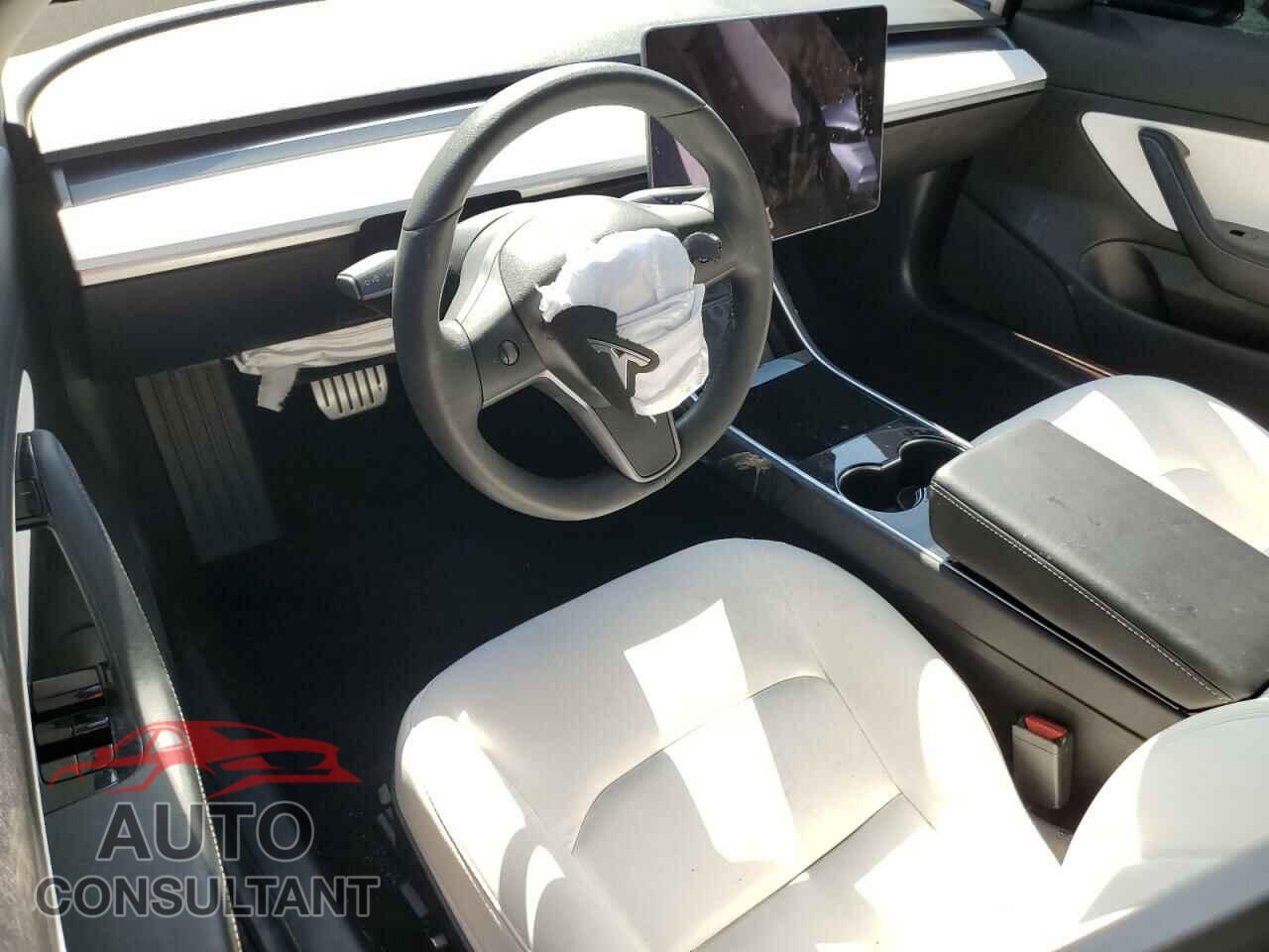TESLA MODEL 3 2019 - 5YJ3E1EB2KF474552