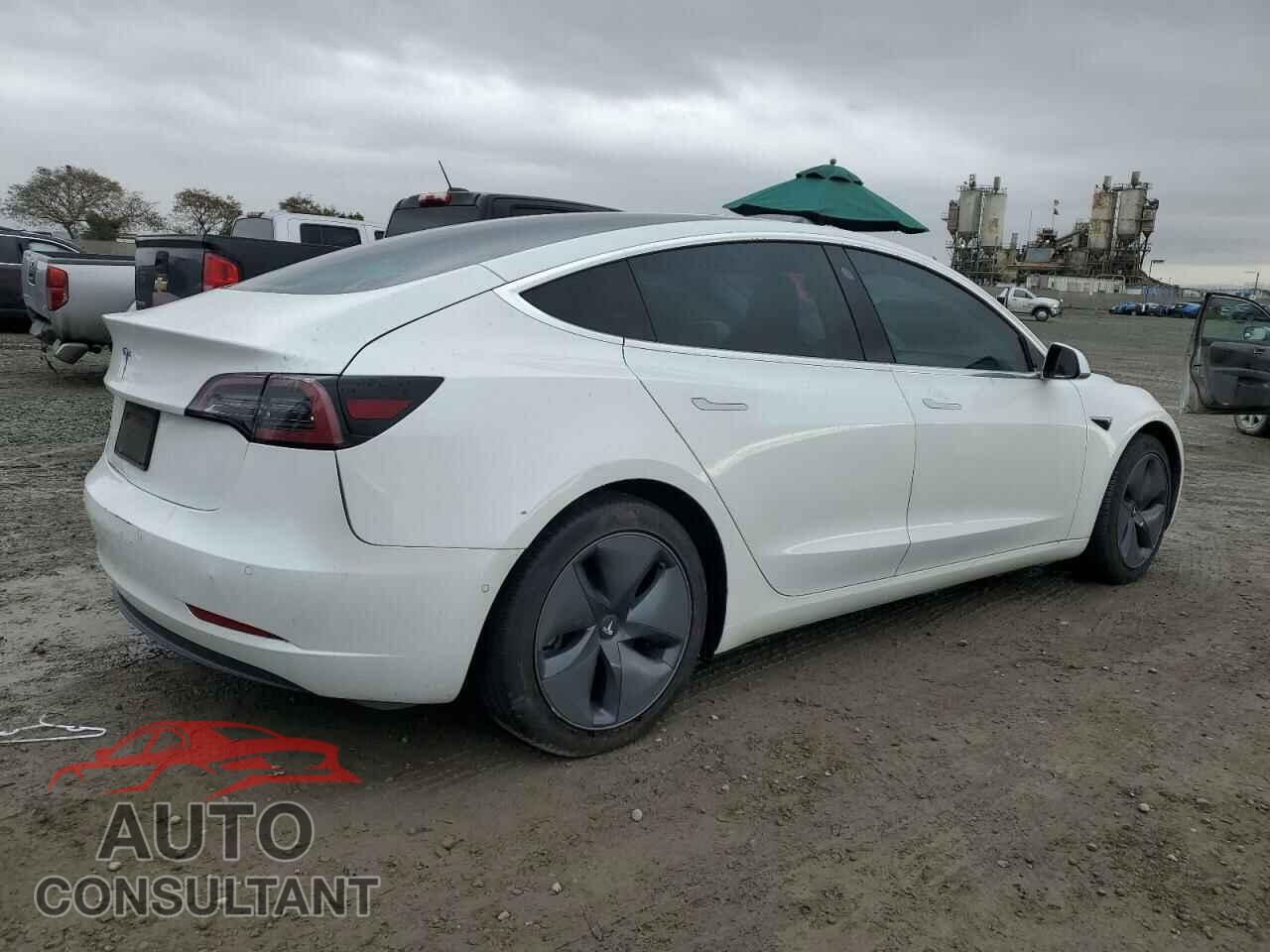 TESLA MODEL 3 2020 - 5YJ3E1EA0LF739932
