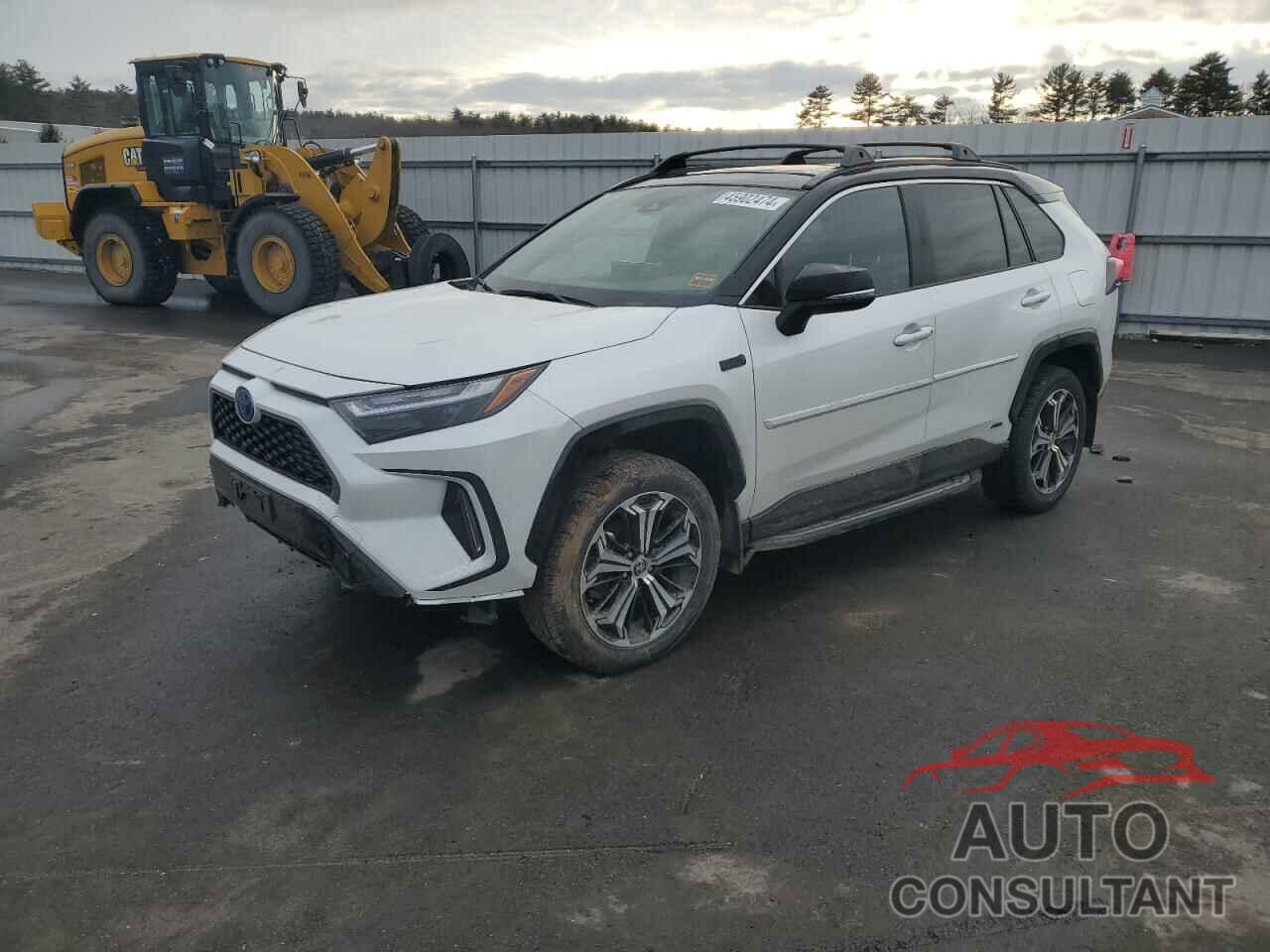 TOYOTA RAV4 2023 - JTMEB3FVXPD116538