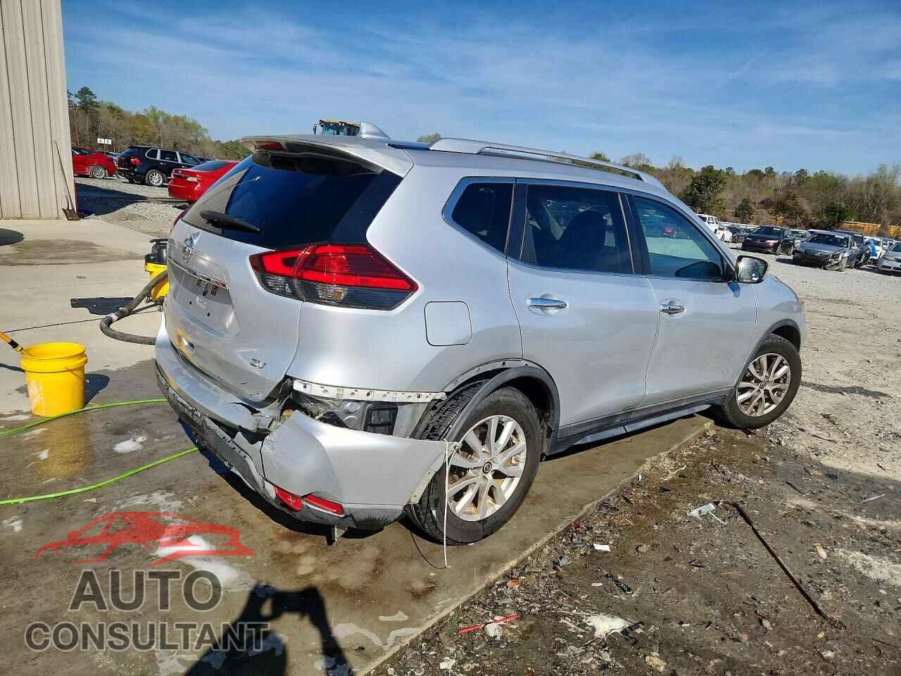 NISSAN ROGUE 2017 - KNMAT2MTXHP558355