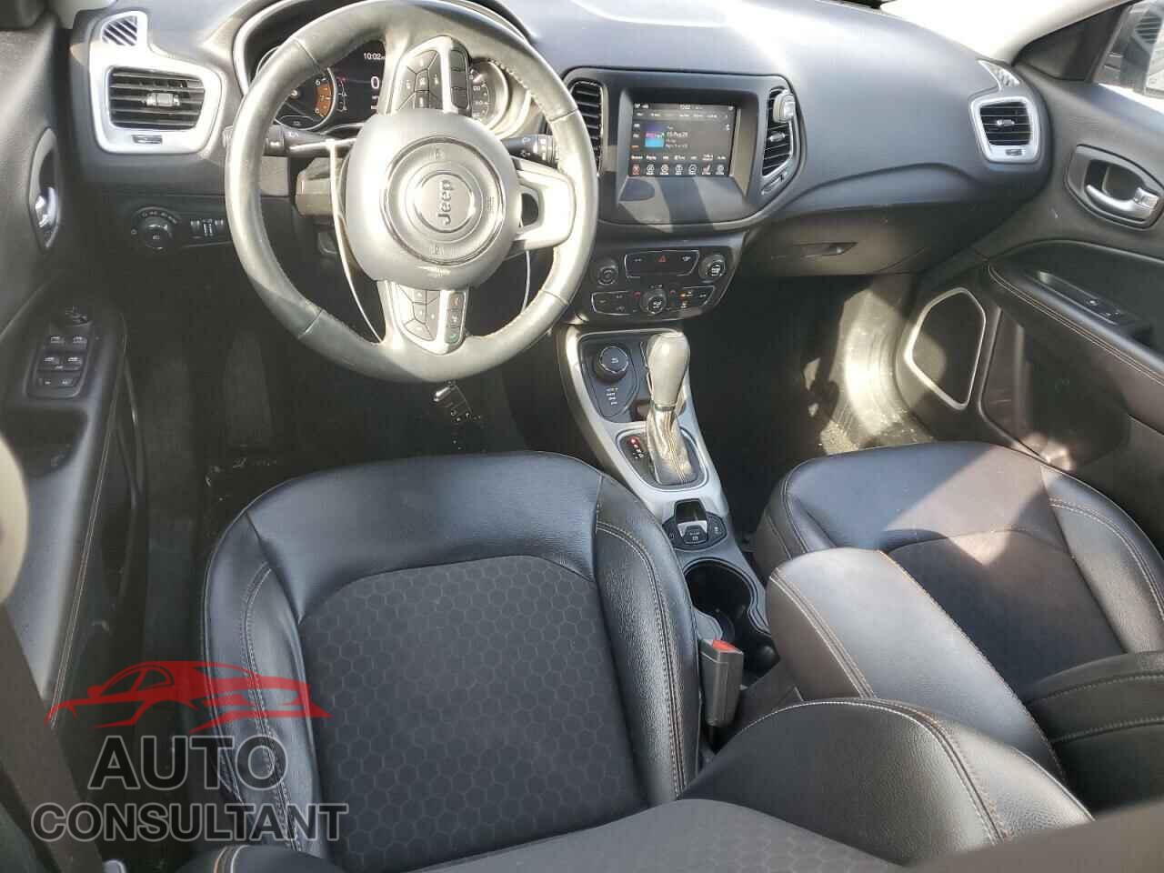 JEEP COMPASS 2018 - 3C4NJDBB3JT453722