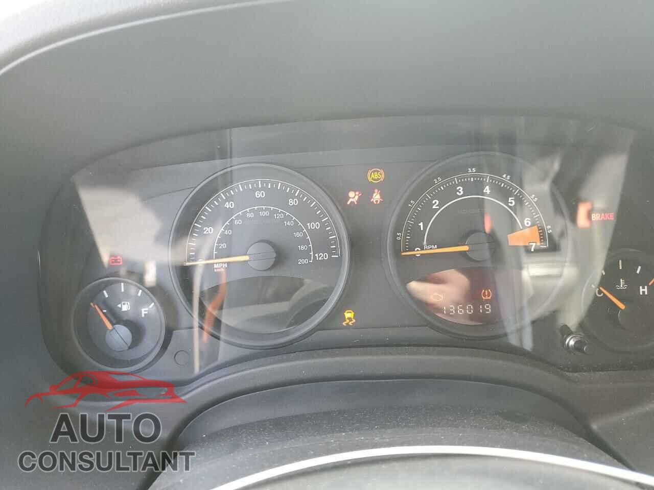JEEP COMPASS 2014 - 1C4NJCBA2ED818002
