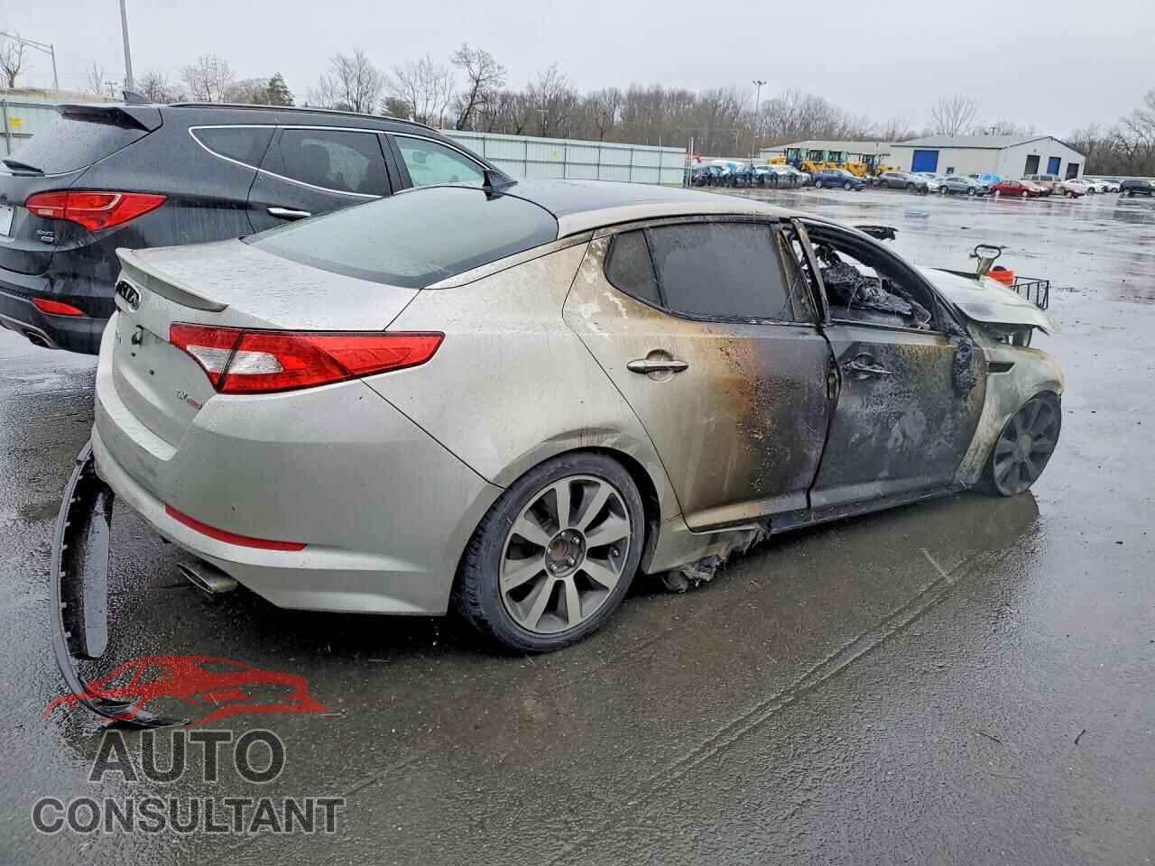KIA OPTIMA 2011 - KNAGR4A65B5120460
