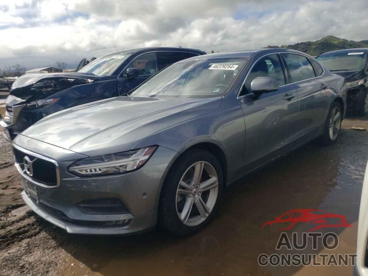 VOLVO S90 2018 - LVY982AK6JP024283